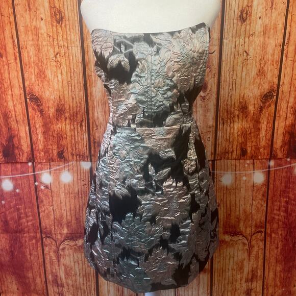 NWT Showpo Brailey Strapless Mini Dress size 14 black pink jacquard party RV $90 - Picture 2 of 7
